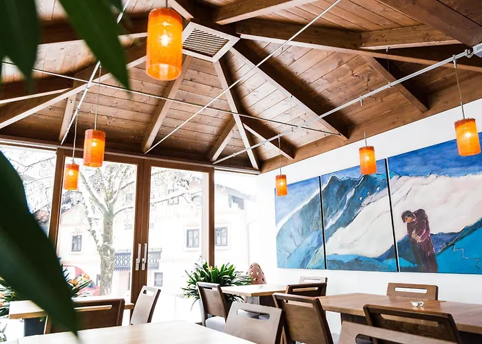 Hotel-pension Hoferhaus Otel Neukirchen am Großvenediger